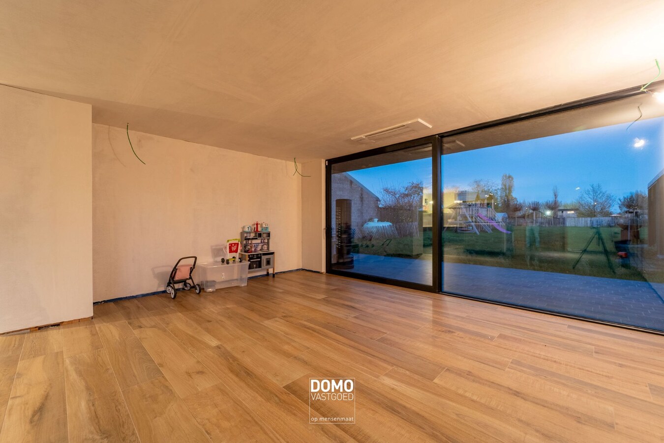 RUSTIG GELEGEN WONING MET 2 (TOT 3) SLAAPKAMERS EN GROTE TUIN OP EEN PERCEEL VAN 19A36CA TE HERK-DE-STAD 