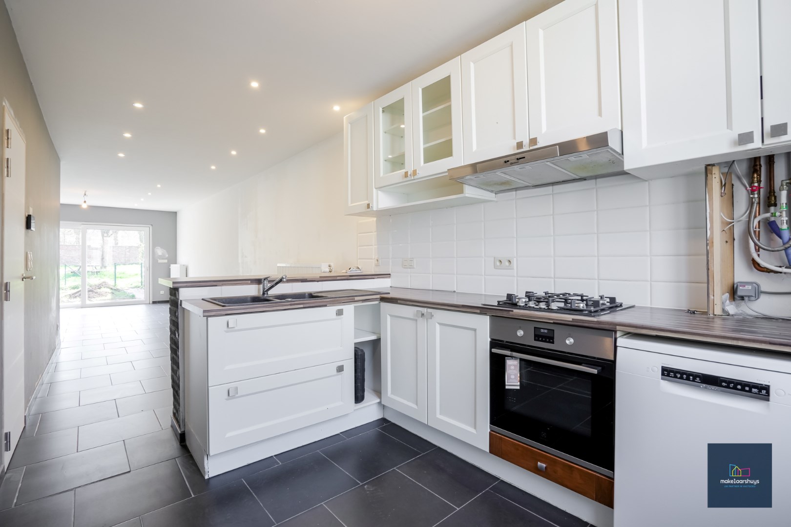 BEZOEKMOMENTEN VOLZET !!! Leuke woning met 3 slpk. en tuin te Gent/Mariakerke 