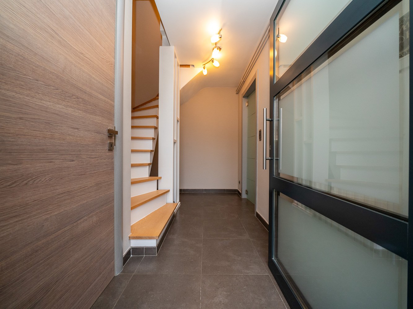 Instapklare woning met 3 kamers, terras en tuin 