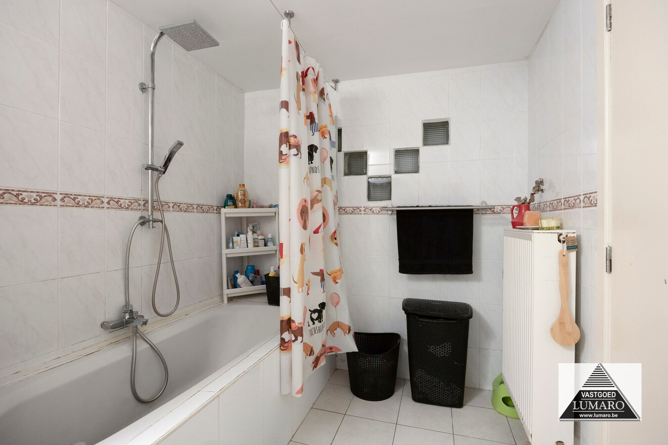 Ideale praktijk- of kangoeroewoning met tuintje en parking 