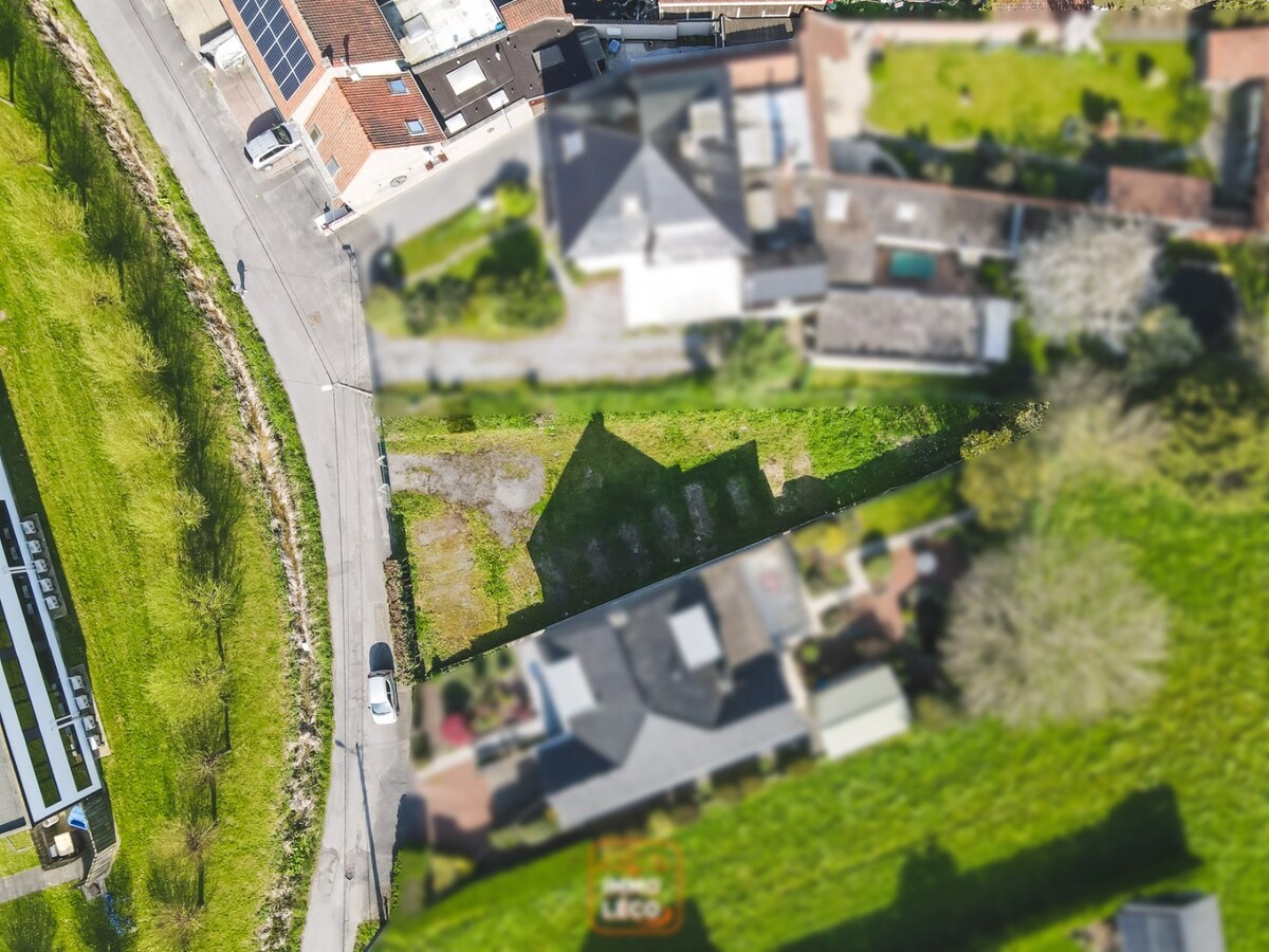 Terrain à bâtir de 465m² pour une construction 3 façades, TOP SECTEUR 