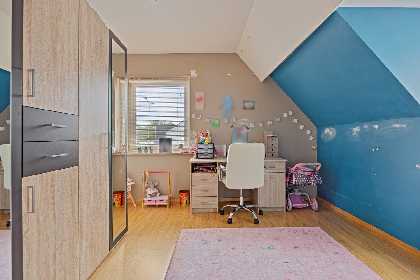 Zeer ruime woning met garage te koop in centrum Oudenaarde 