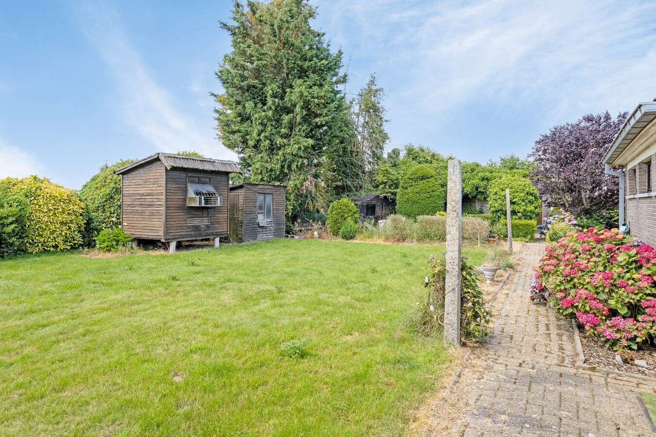 Prachtig gelegen woning met drie slaapkamers in Mullem 