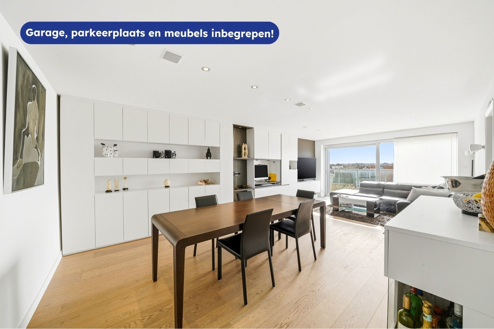 Instapklaar 3-slaapkamerappartement met garage en staanplaats in Oostende 
