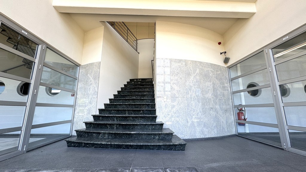 Budgetvriendelijke kantoren te huur vlakbij E17 in Deinze
