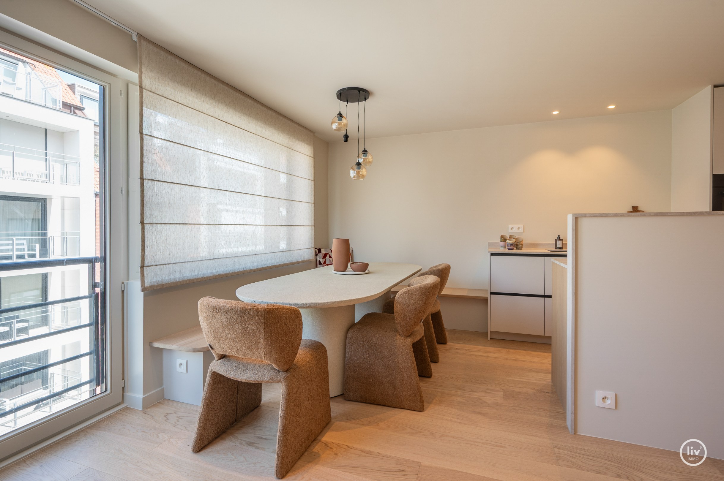 Bel appartement rénové de 3 chambres dans un emplacement de premier choix dans la rue Mosselman à Knokke. 