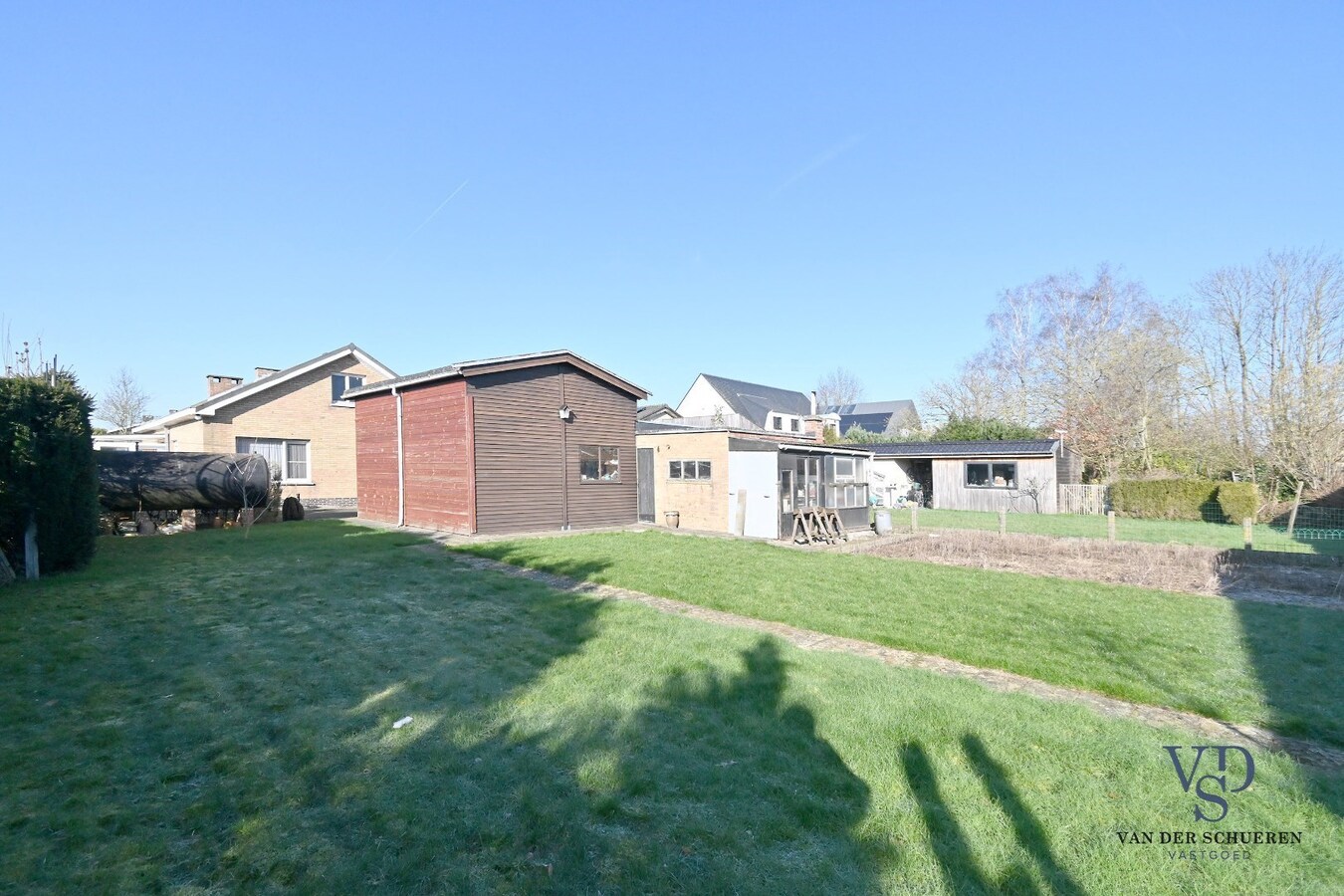 Degelijke bungalowwoning gelegen in een rustige verkaveling 