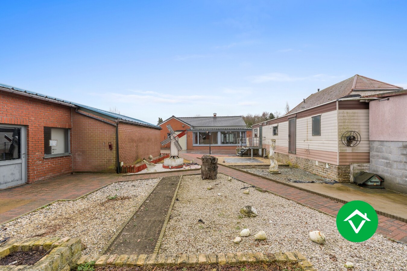 Alleenstaande woning met garage te Koekelare 