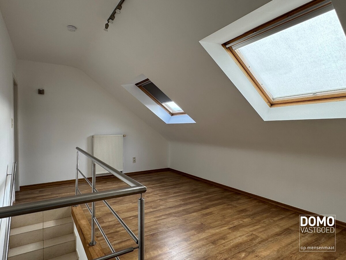 Ruime woning met tuin, garage en 3 slaapkamers vlakbij centrum Hasselt 