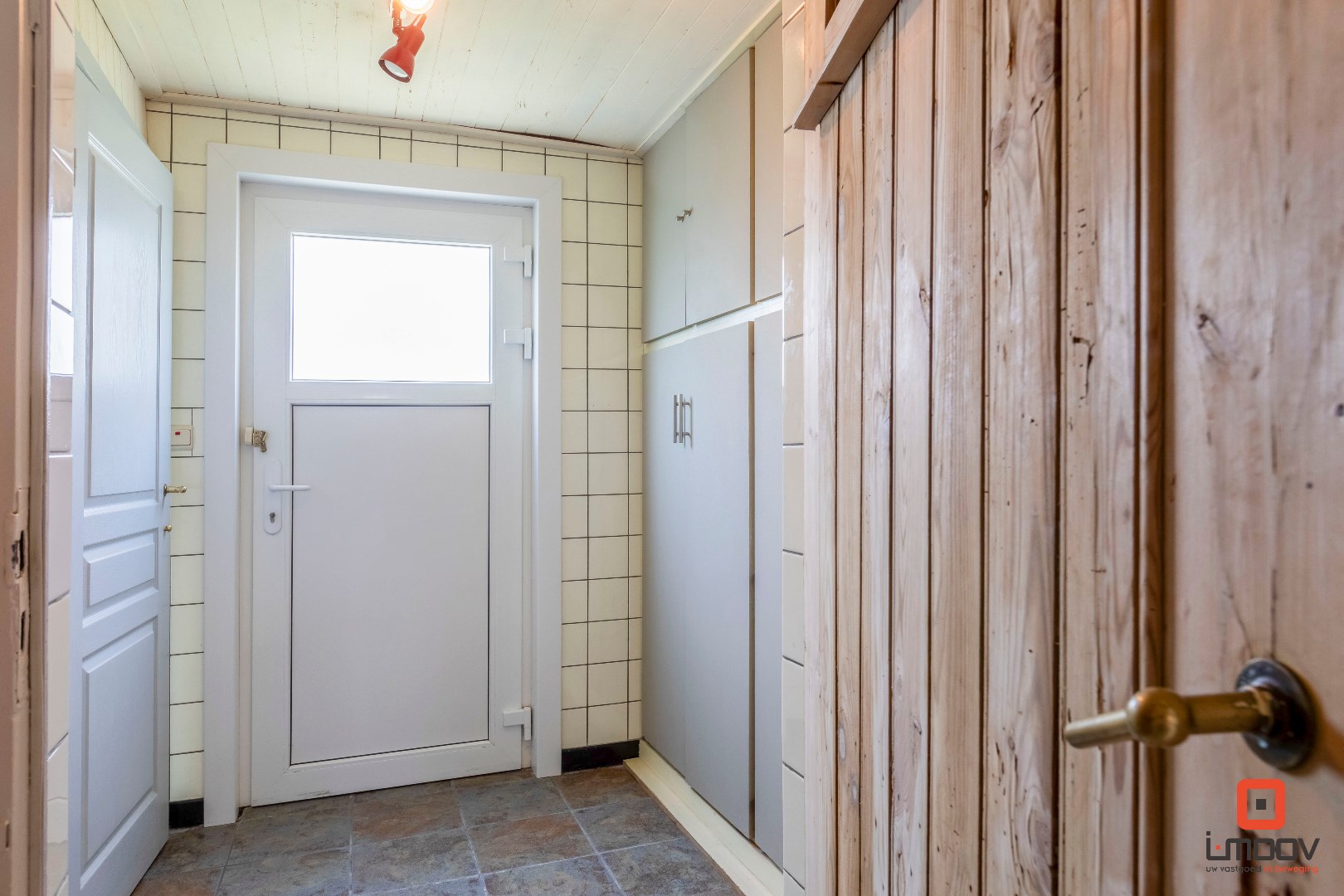 Charmante, instapklare woning met grote stadstuin in Deinze! 