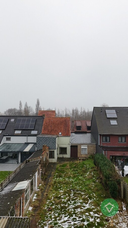 Woning met kleine loods te Gistel 