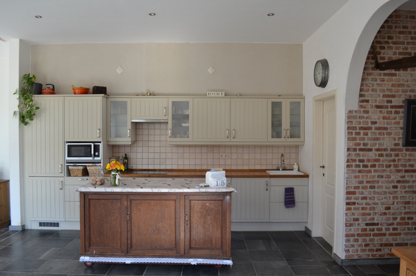 Prachtig landhuis met schuur op ca. 4600M² te Zwijndrecht 