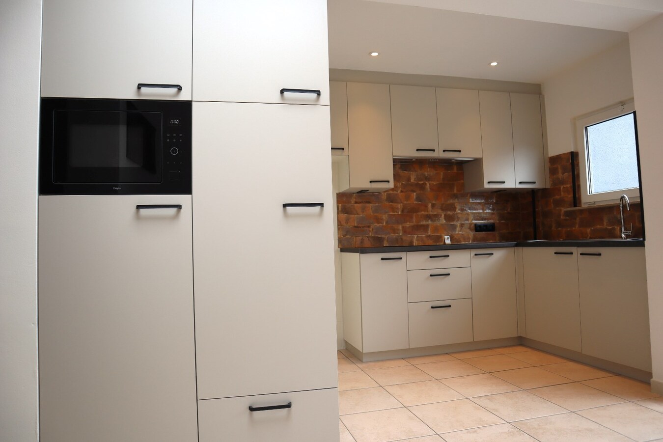 Prachtig gerenoveerde rijwoning met 4 slaapkamers te Bierbeek 