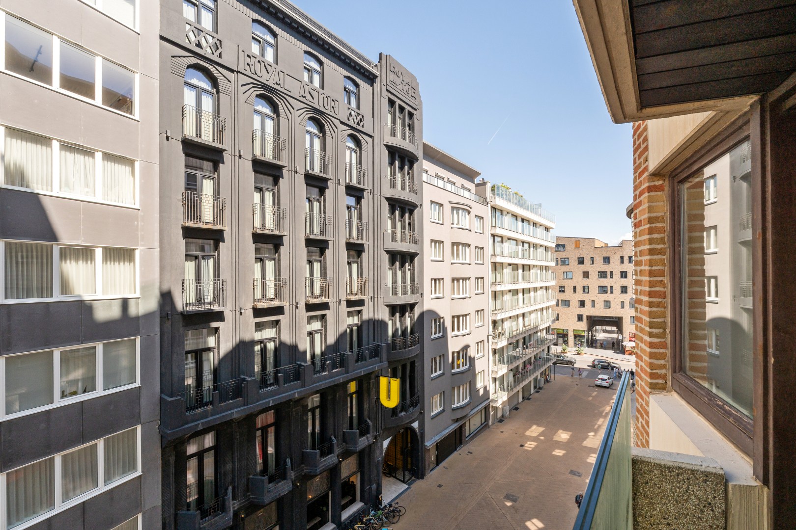 APPARTEMENT MET ZIJDELINGS ZEEZICHT IN CENTRUM 
