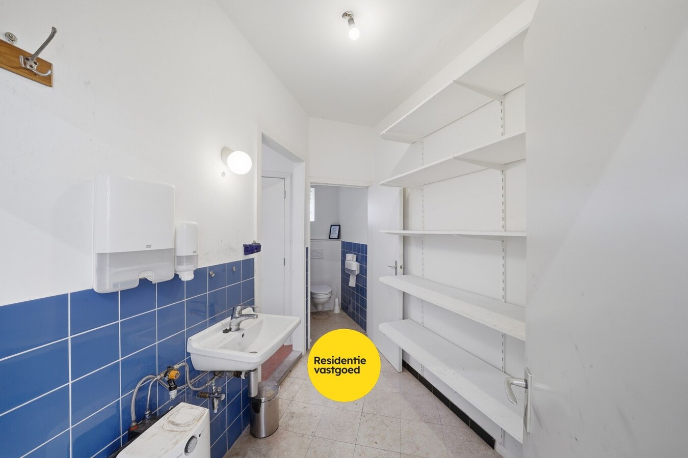 Te huur showroom - Aartrijke