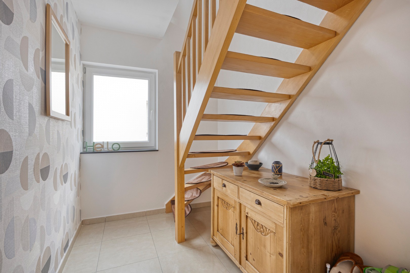 Instapklaar duplex appartement met 2 slpk. in het centrum van Sint-Jozef-Olen 