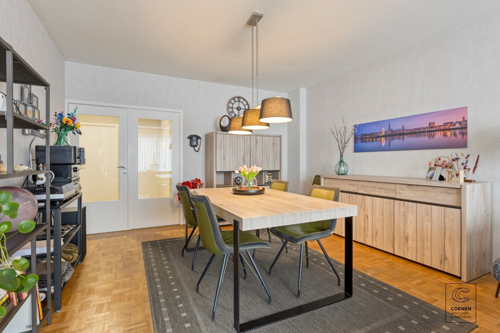 Instapklaar appartement van 91 m² op een gunstige locatie te Deurne! 
