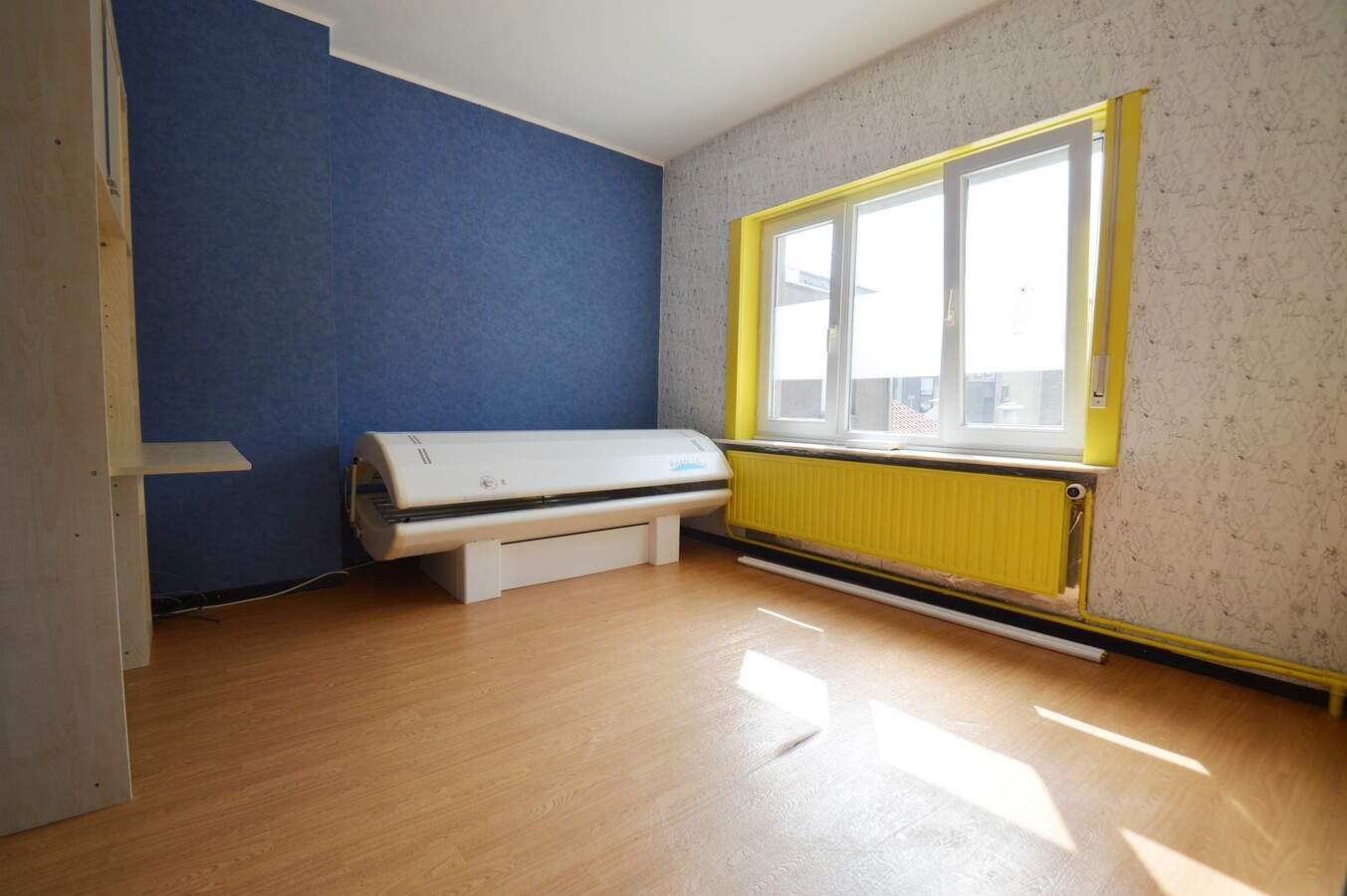 Zeer ruime gezinswoning met terras en garage - Heist 