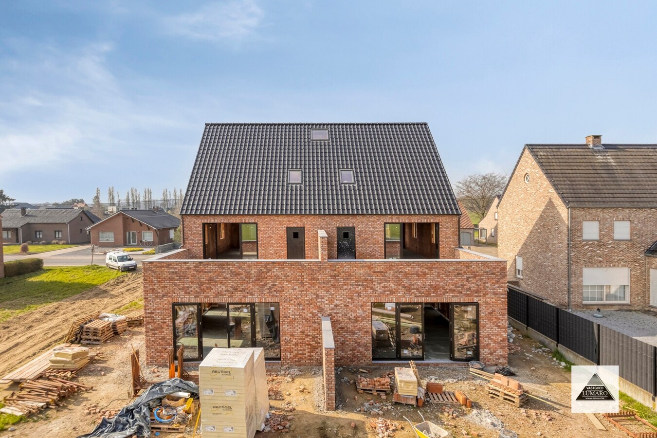 Nieuw duplex appartement met 3 slpks. en terras van 31 m² 