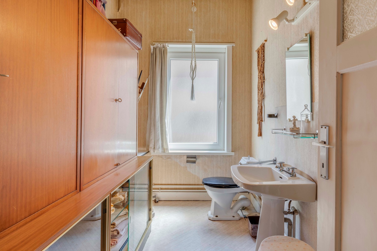 Klassevolle interbellum woning te Gentbrugge 