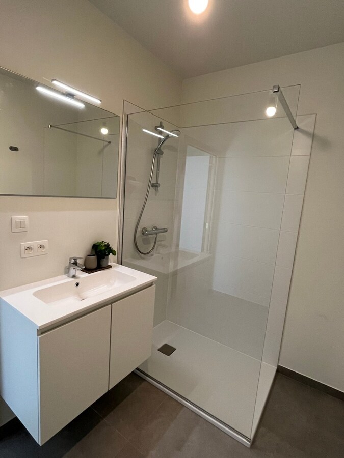 Gelijkvloers 2-slpk appartement 