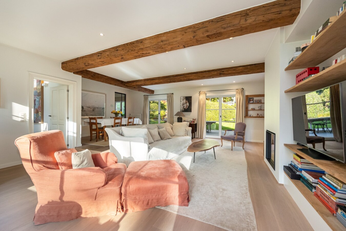 Prachtige villa met sublieme tuin op toplocatie in Schoten 