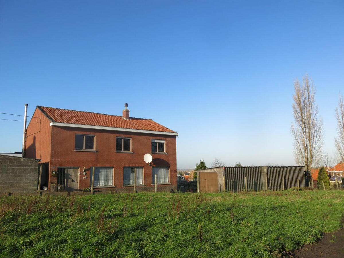 Ruime woning met 6 slaapkamers en panoramisch zicht 