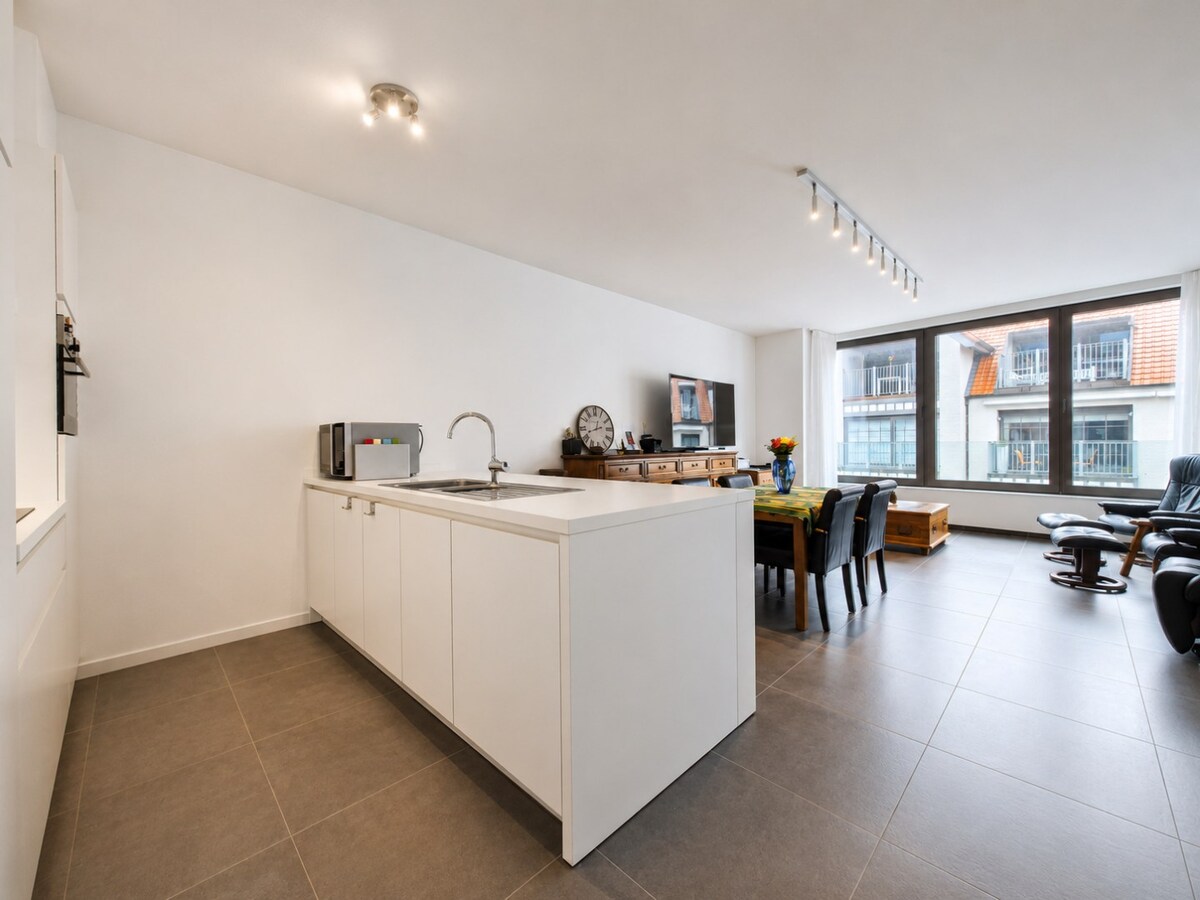 Recent appartement met 2 slaapkamers op topligging in hartje Knokke. 
