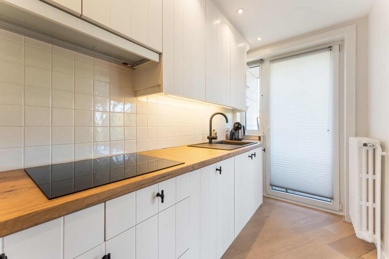 Gerenoveerd hoekappartement met prachtige zichten te Heist 