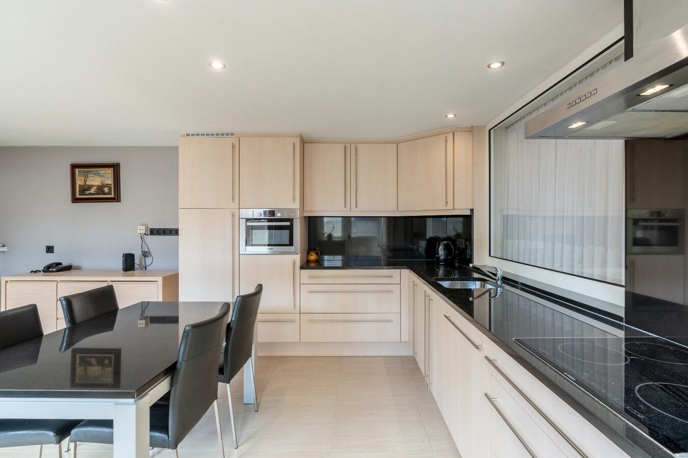 Ruime woning drie slaapkamers 