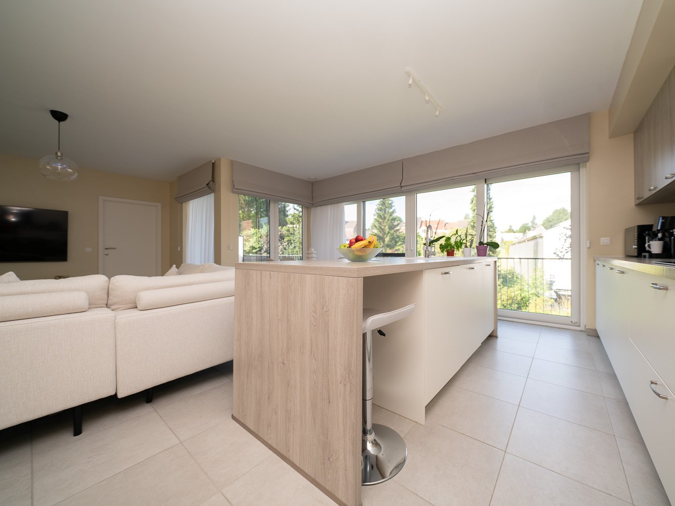 Prachtig nieuwbouwappartement met 2 kamers en garagebox 