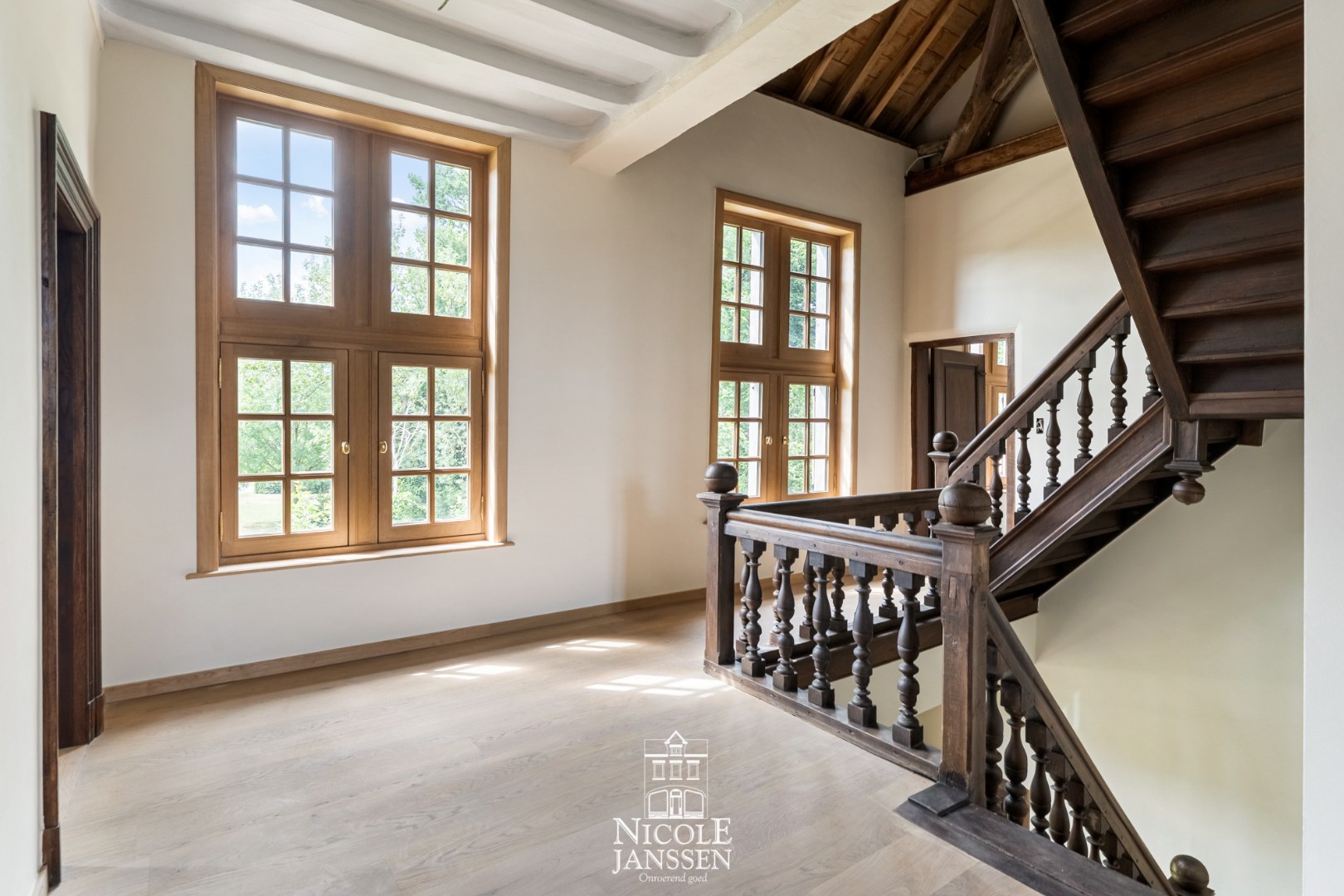 Trap naar de zolderverdieping