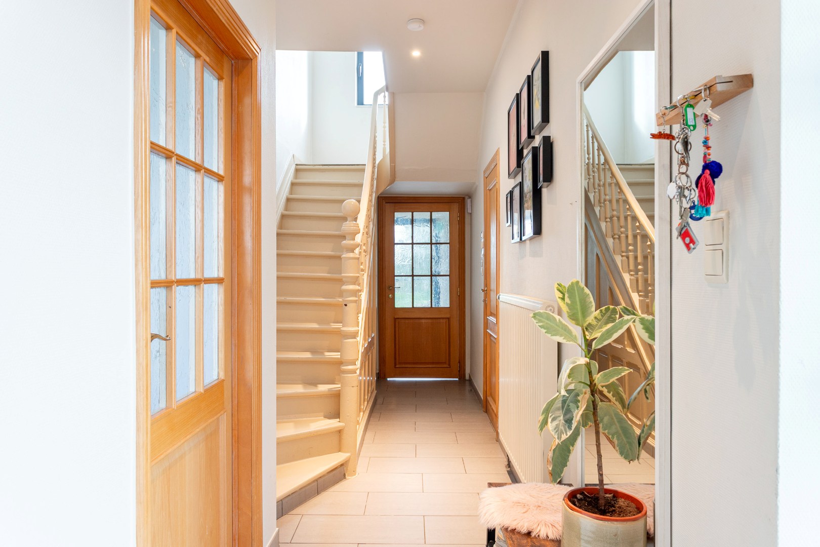 Instapklare driegevelwoning met 3 slpk te Lembeek 