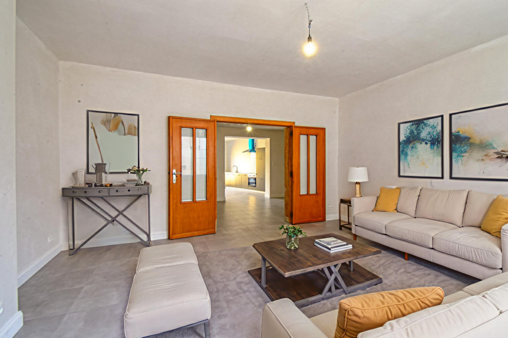 Instapklare gerenoveerde rijwoning in het centrum van Gistel 