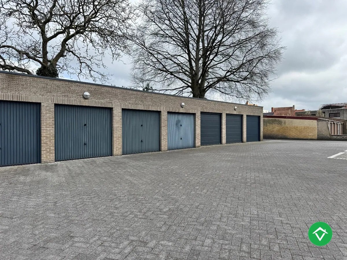 Appartement met 3 slaapkamers ruim terras en garage te Koekelare 