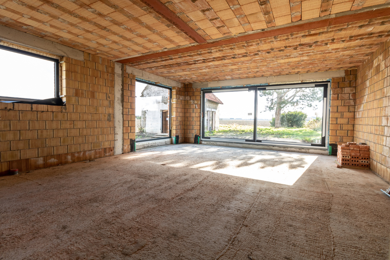 Nieuwbouwwoning met 5 slaapkamers en landelijke vergezichten te Koekelare 