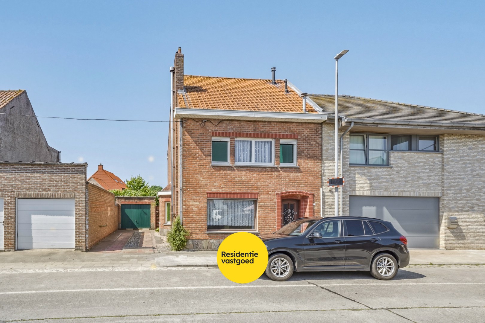 Ruime halfopen woning met 4 slaapkamers, tuin en garage 
