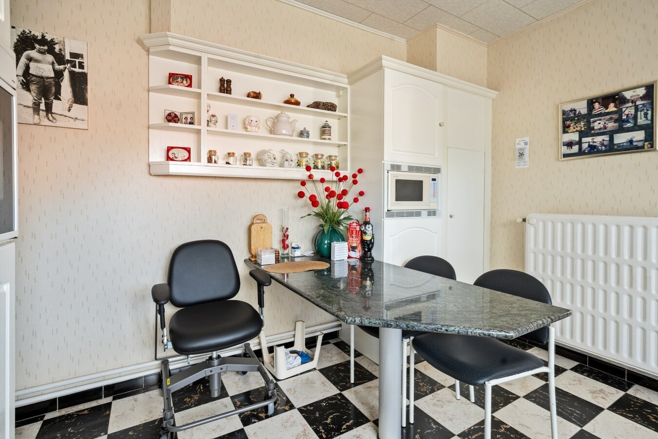 Goed onderhouden gelijkvloerswoning op ruim perceel van 700m² 