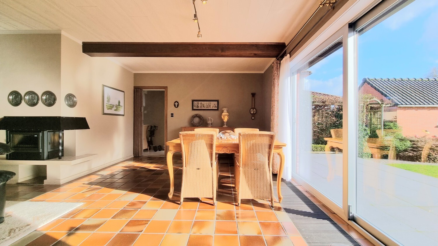 Instapklare gezinswoning op 1440 m² op toplocatie 