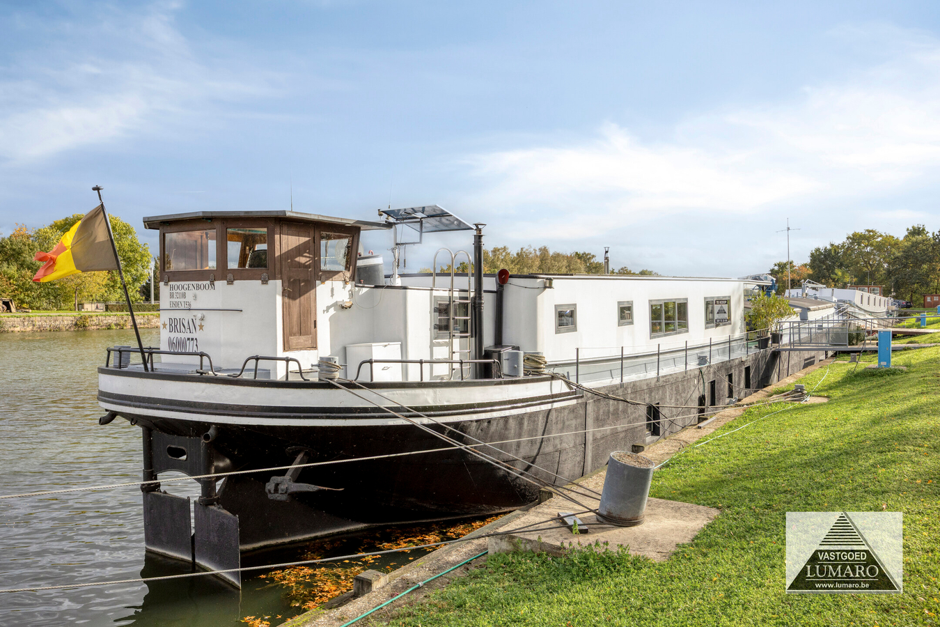 Adorabel Wonen op het Water (met domicilie) - vlakbij Maasmechelen Village 