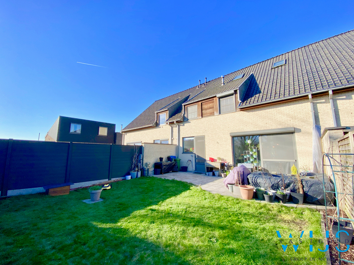 Instapklare woning met 4 slaapkamers ! 