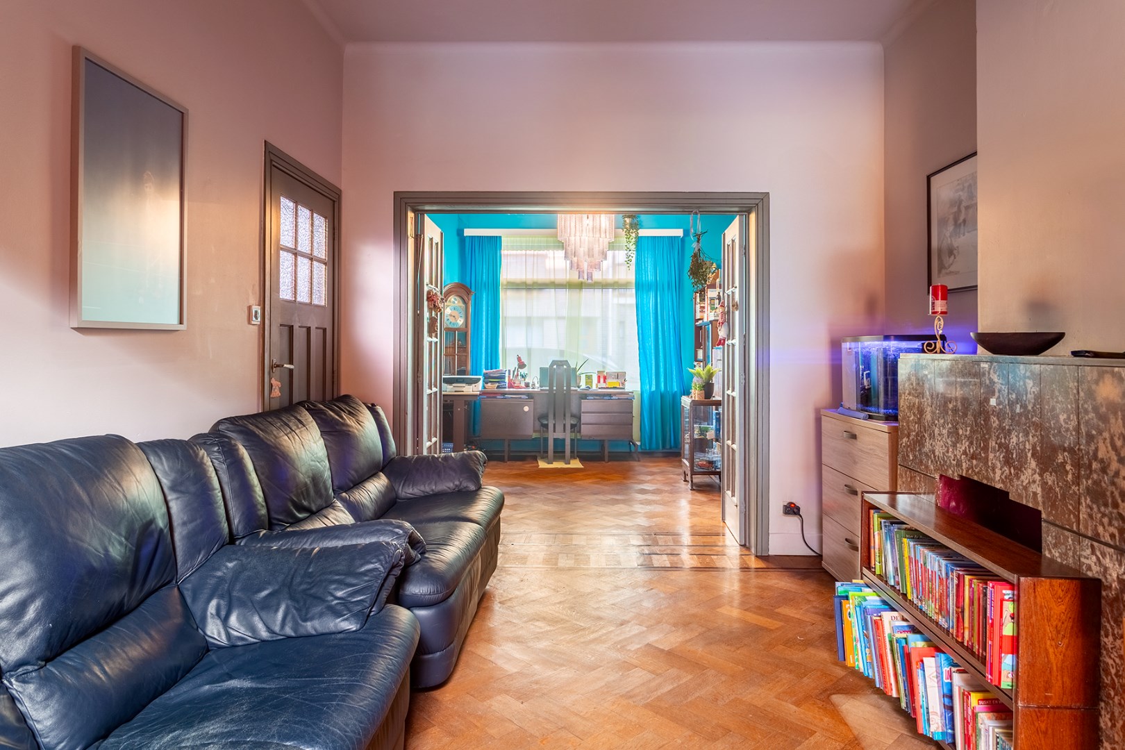 Mooie en ruime Interbellum woning met 4 slaapkamers vlakbij het Rozebroekenpark 