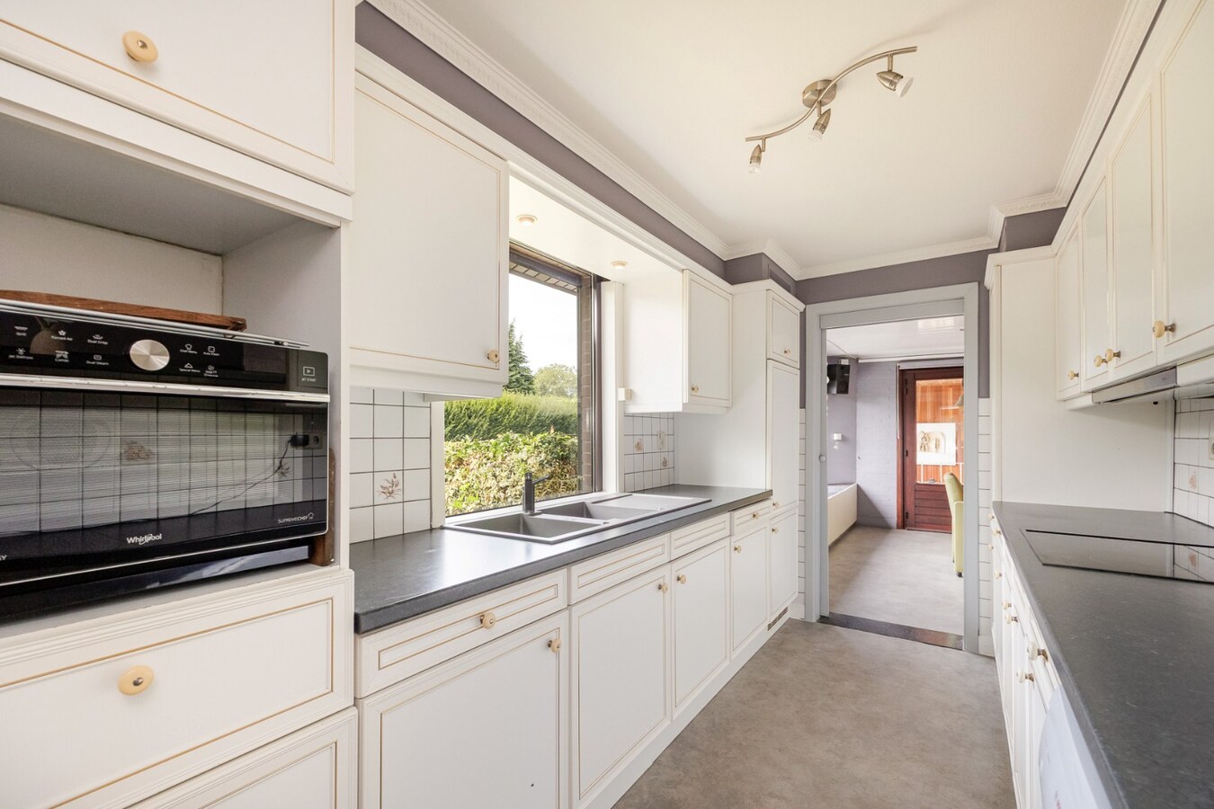 Kangoeroe/praktijk woning met 5 slaapkamers en prachtig open zicht 