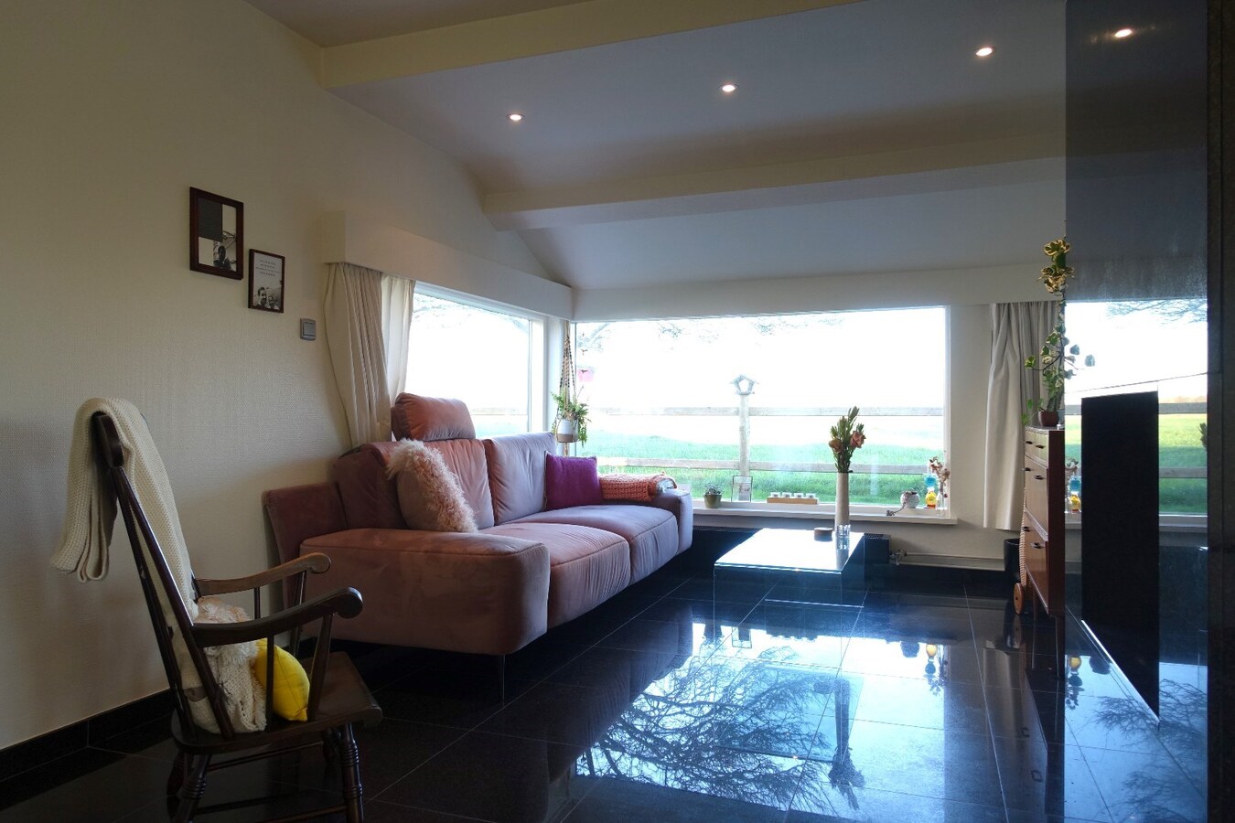 Uitzonderlijk gelegen woning in fermettestijl met bijgebouw (70m²) 