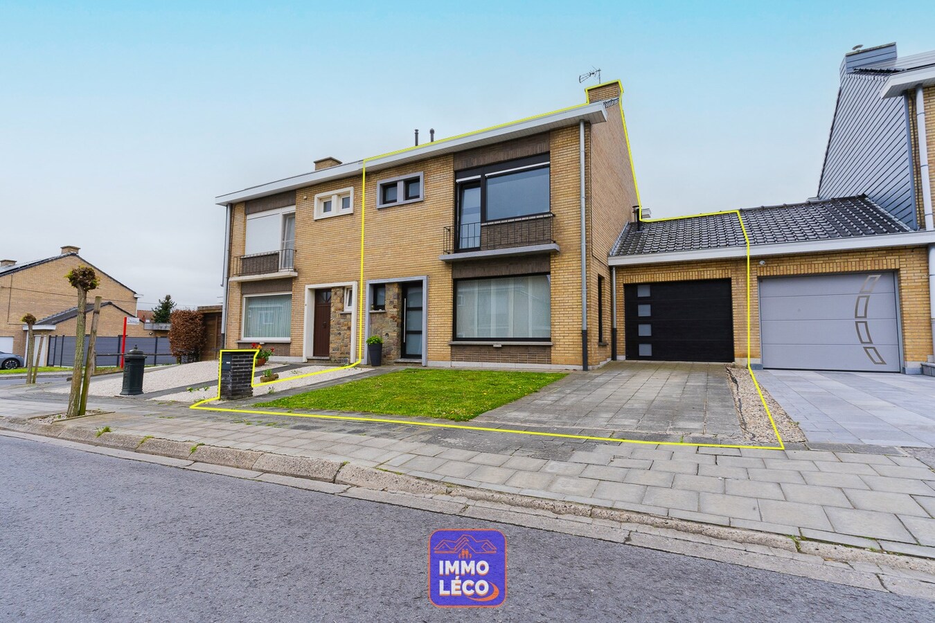 3 façades rénovée avec garage &amp; jardin, COUP DE COEUR ! 