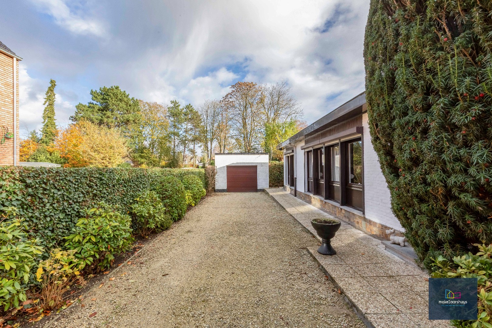 Ruime bungalow met 5 slp., tuin en garage in Mariakerke 