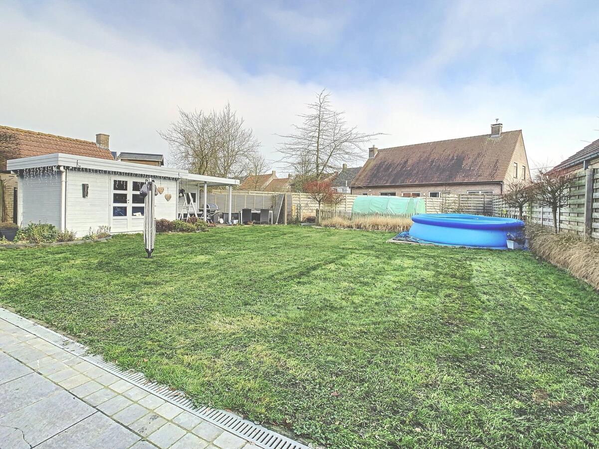 Rustig gelegen vrijstaande villa met grote tuin 