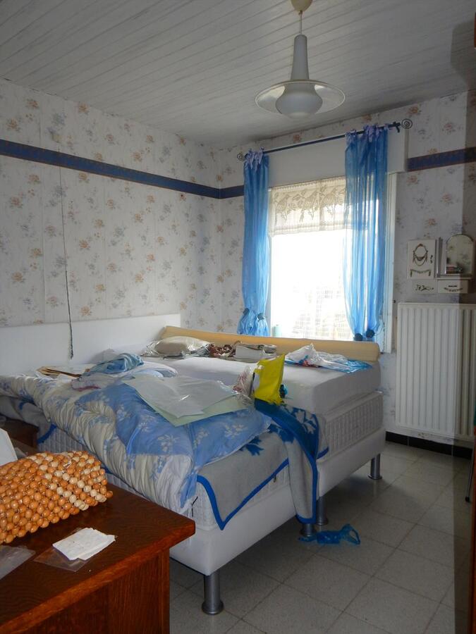 Te renoveren woning met veel mogelijkheden 