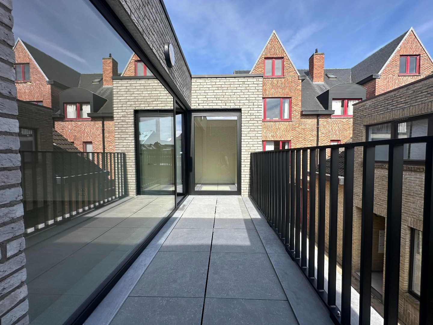 Instapklaar 1-slaapkamer appartement met mooi zonneterras, Torhout 