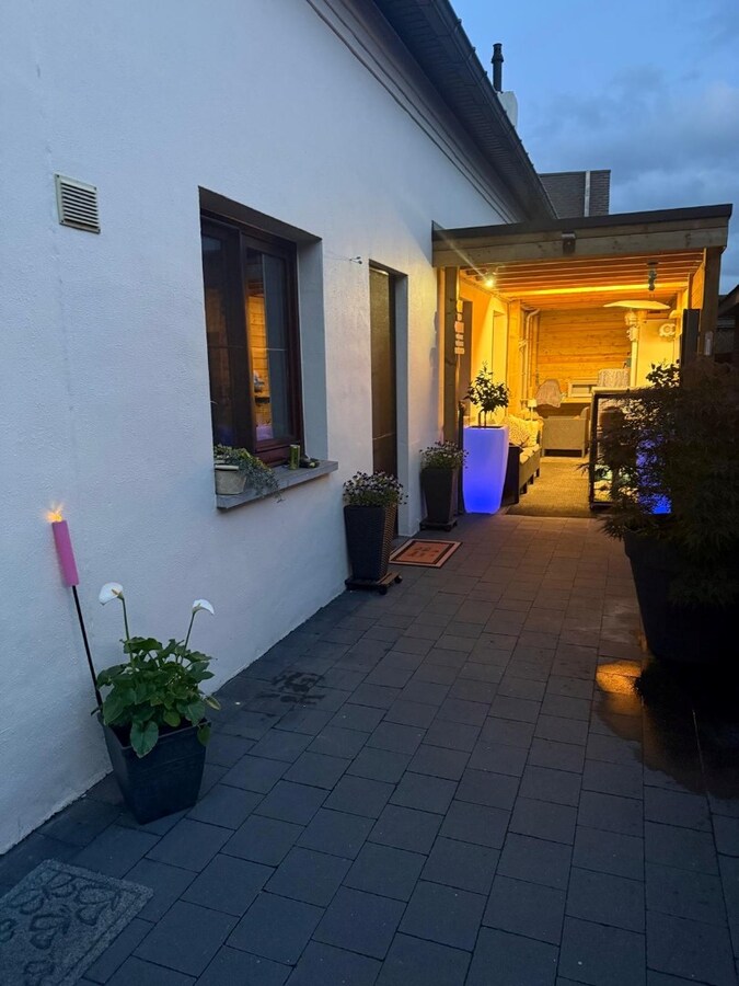 Verzorgde gezinswoning met 3 slaapkamers te huur in Neeroeteren 